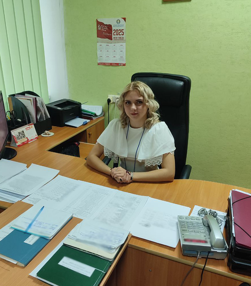 Подробнее о статье День самоуправления в Ровеньковском колледже ЛГПУ:  праздничная практика профессиональной деятельности